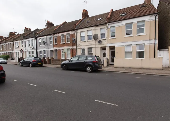 Tooting Broadway Studios & Rooms By PrimecityhostsHotel Londra